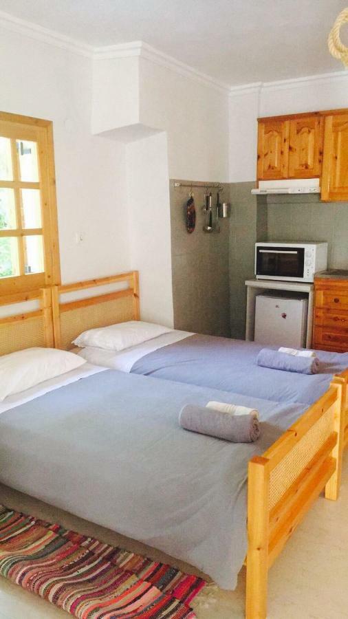 Hotel Vitina'S Little House Esterno foto